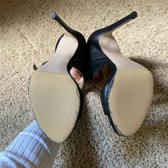 Gorgeous Leather heels shoes ๐ - Picture 11 of 13